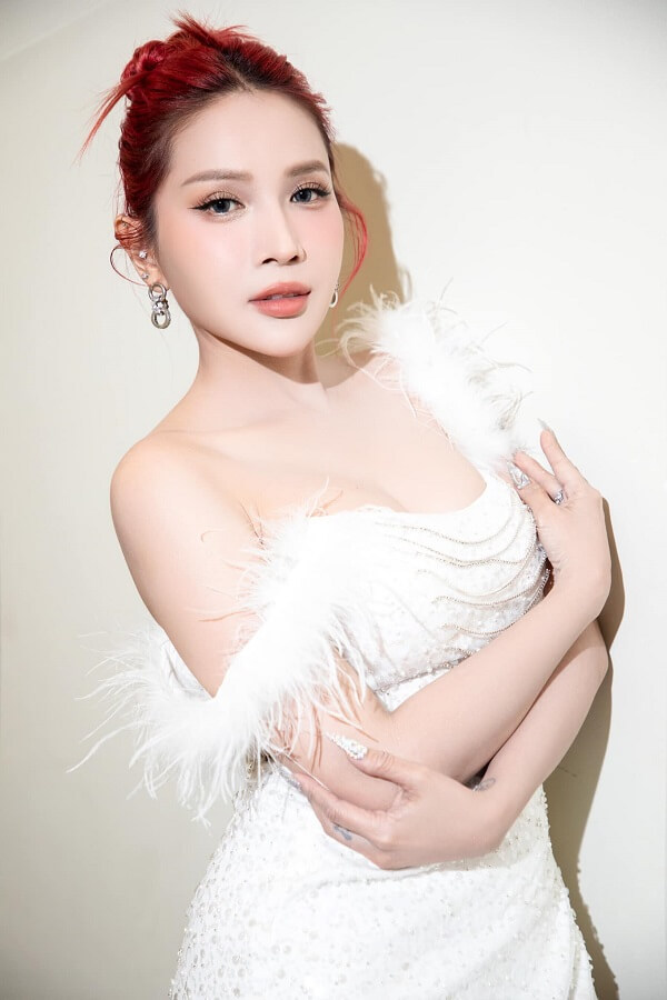 99+ Hình ảnh nữ diễn viên Khả Như sexy bikini đẹp, gợi cảm