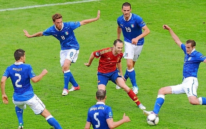 Catenaccio là gì? Catenaccio được tạo ra như thế nào?