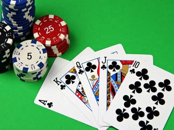 Cách Chơi Phỏm Hiệu Quả Từ Các Cao Thủ Hàng Đầu - Cozy Vietnam Travel